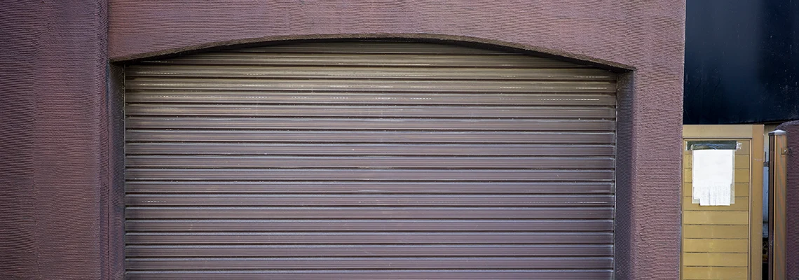 Fallen Garage Door Worn Rollers Replacement in Daytona Beach, Florida